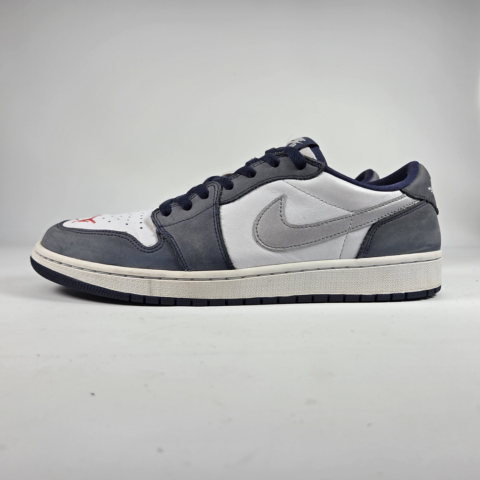 Size 12 - Eric Koston x Air Jordan 1 SB Low Midnight Navy Size 12 - Eric Koston x Air Jordan 1 SB Low Midnight Navy - Image 2
