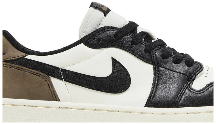 Air Jordan 1 Retro Low OG 'Mocha' men 12 US CZ0790-102 New In Box Air Jordan 1 Retro Low OG 'Mocha' men 12 US CZ0790-102 New In Box - Image 2