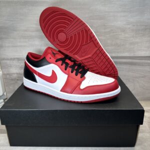 nike air jordan 1 low reverse chicago bulls shoes black red 553558 163 mens 11
