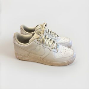 e218) nike air force 1 one ‘07 low “triple white” cw2288 111 men’s size 12