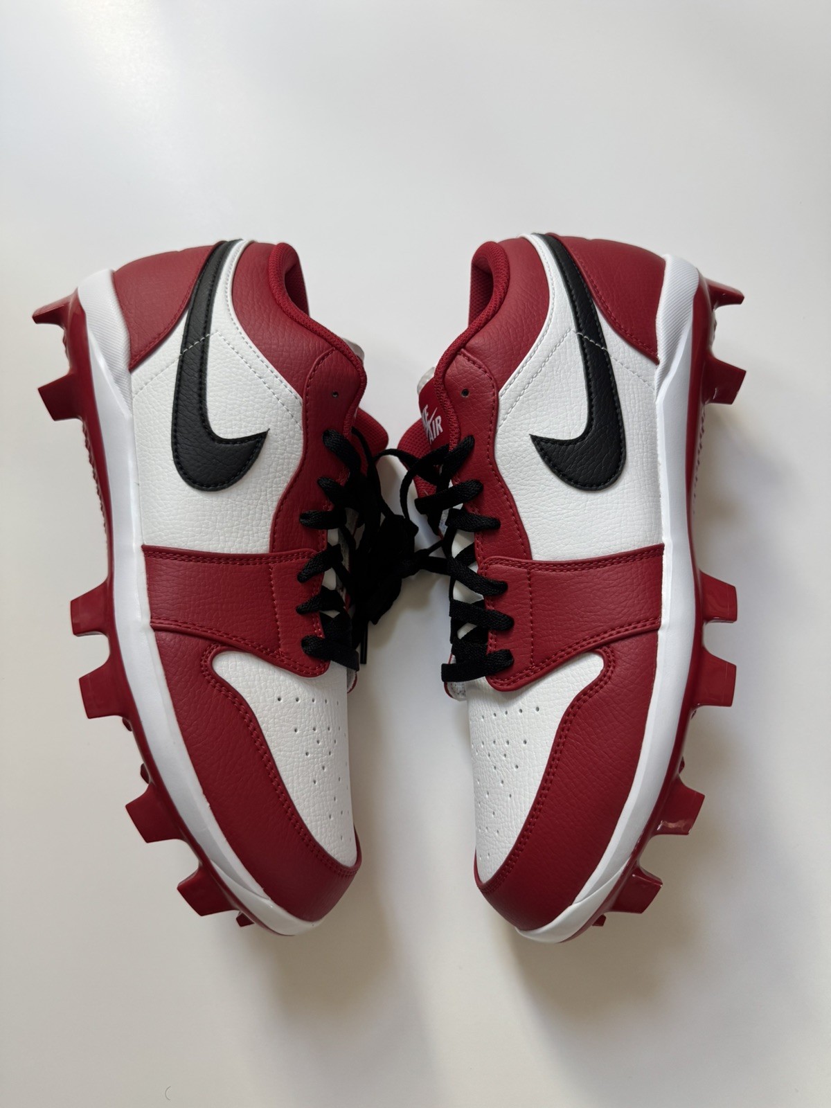 air jordan 1 retro mcs low 'chicago' baseball cleats cj8524 611 sz 11.5 air jordan 1 retro mcs low 'chicago' baseball cleats cj8524 611 sz 11.5