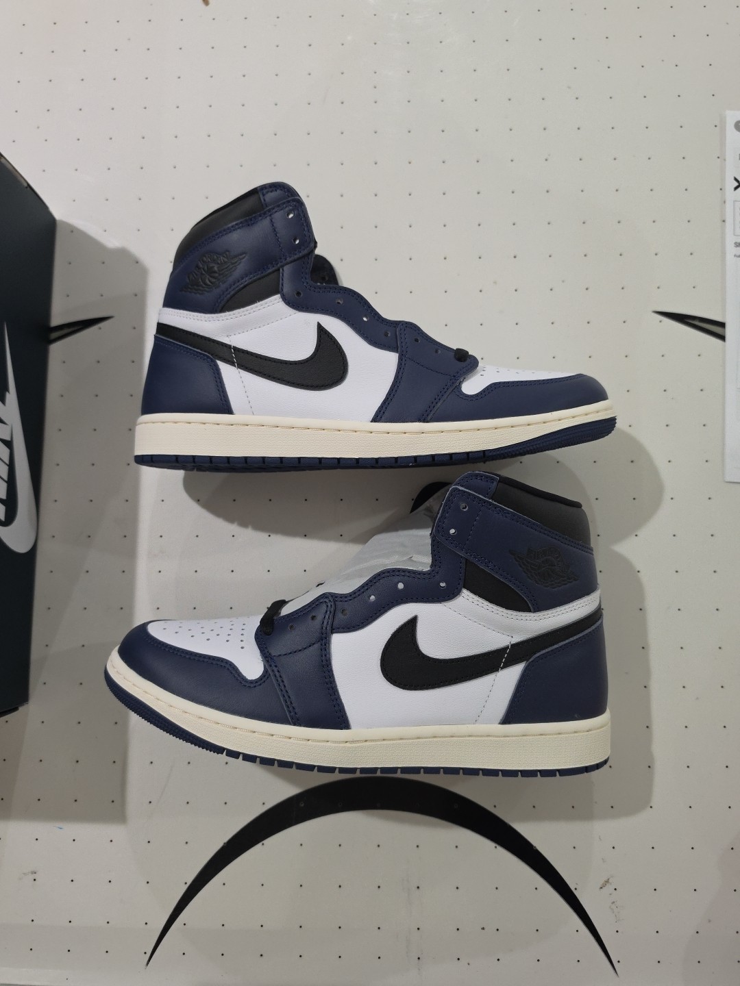 size 11 air jordan 1 retro og high midnight navy new size 11 air jordan 1 retro og high midnight navy new