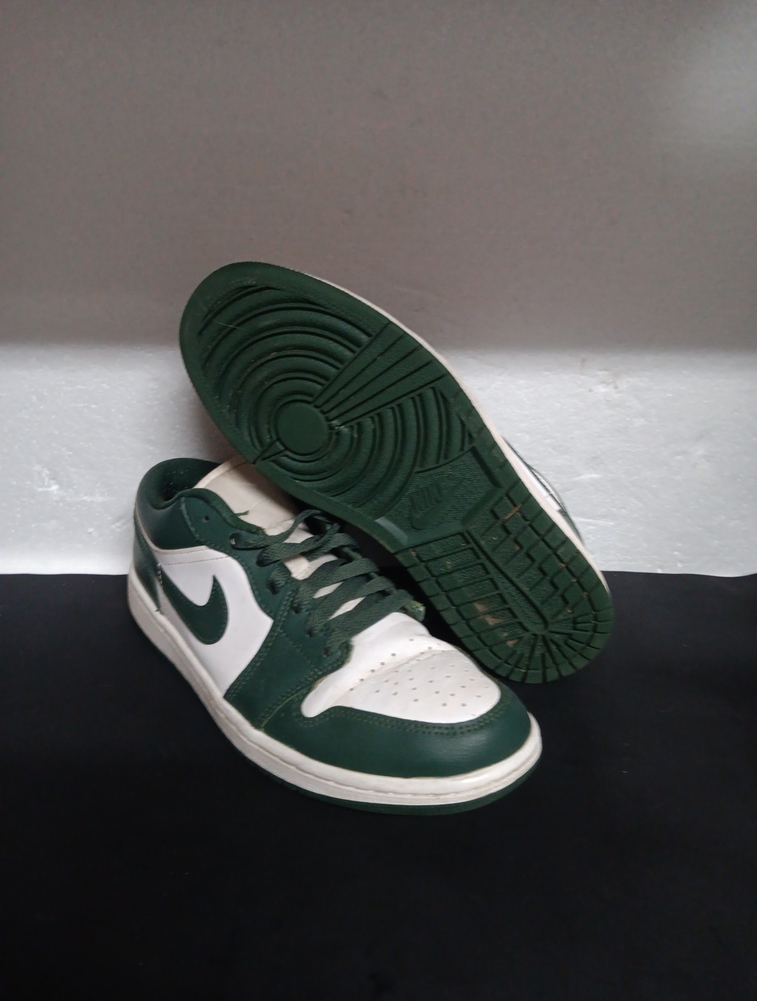 jordan air jordan 1 low pine green black white leather sneaker 2023 jordan air jordan 1 low pine green black white leather sneaker 2023