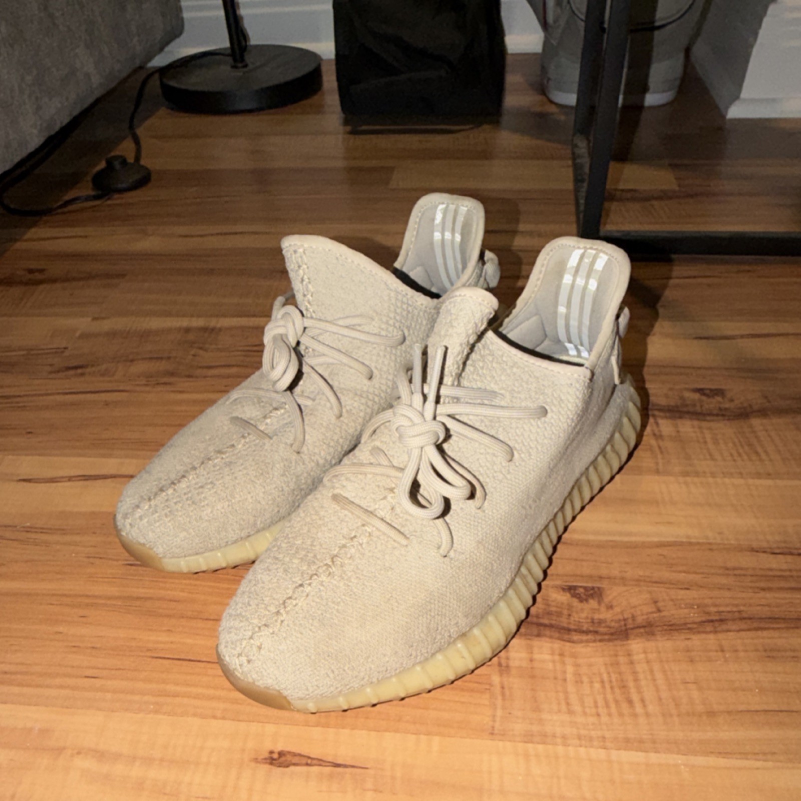 adidas yeezy boost 350 v2 beige men's low top lace up sneaker rubber sole adidas yeezy boost 350 v2 beige men's low top lace up sneaker rubber sole