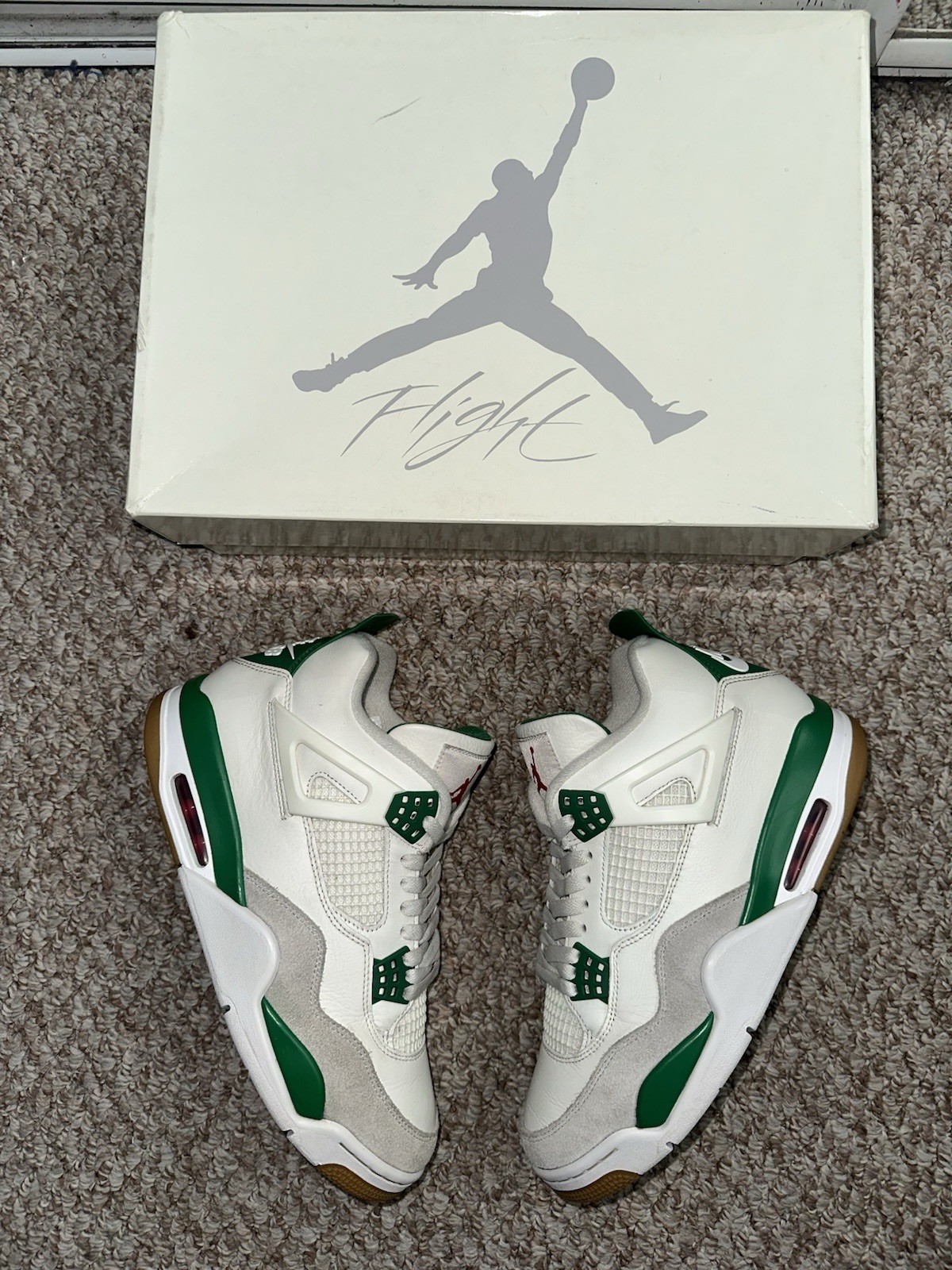 nike jordan 4 sb og “pine green" size 10❤️🔥 nike jordan 4 sb og “pine green" size 10❤️🔥