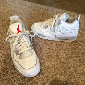 nike air jordan 4 🏀 white/cement gray/fire red style #ct8527 100 women’s sz 8