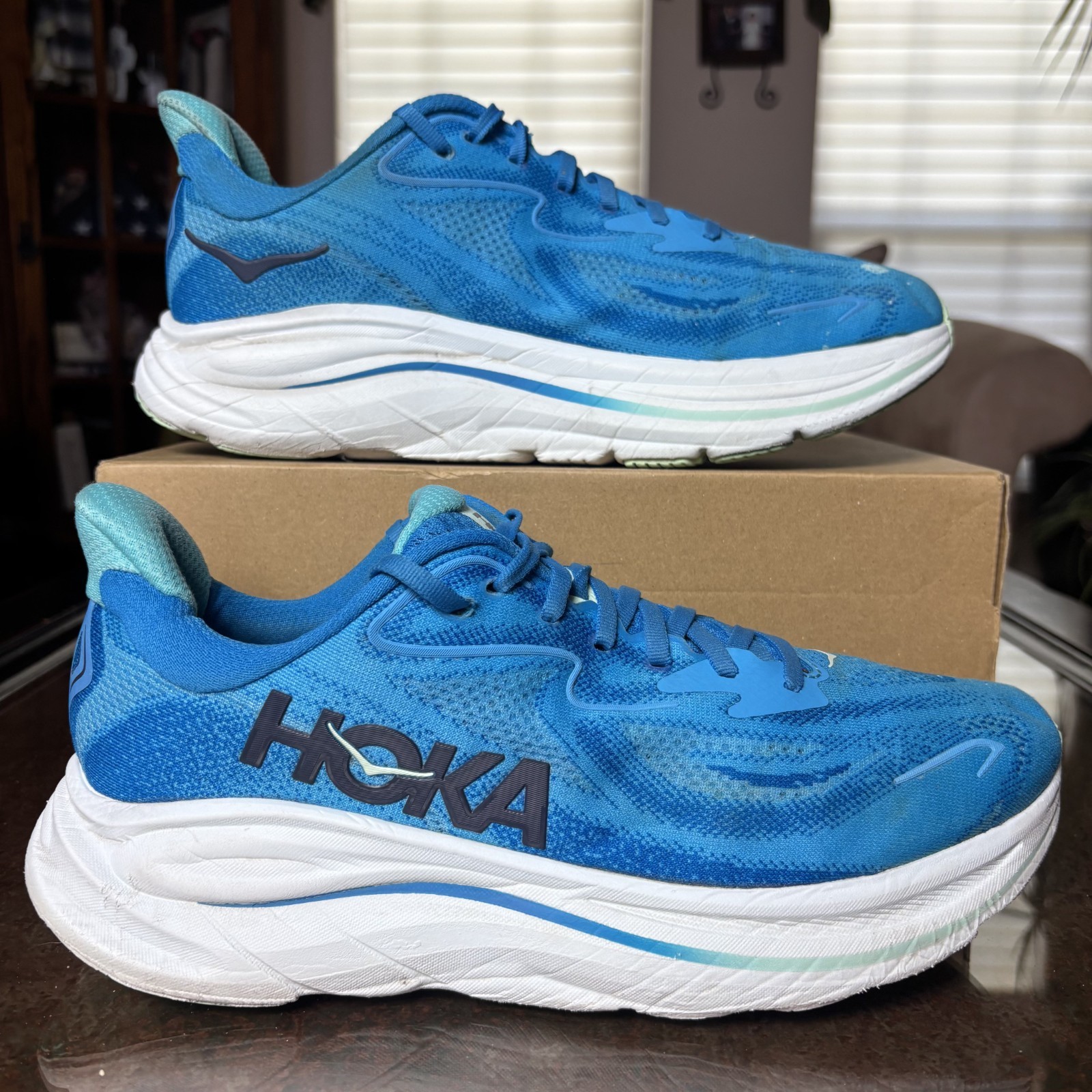 hoka one one clifton 10 men's 11 blue road running athletic gym shoes sneakers hoka one one clifton 10 men's 11 blue road running athletic gym shoes sneakers