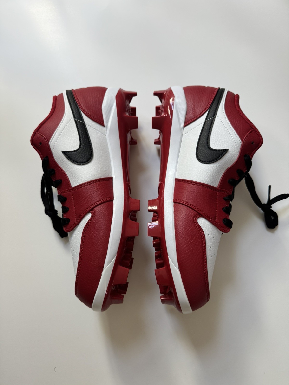 nike air jordan 1 retro mcs low 'chicago' baseball cleats cj8524 611 size 12 nike air jordan 1 retro mcs low 'chicago' baseball cleats cj8524 611 size 12