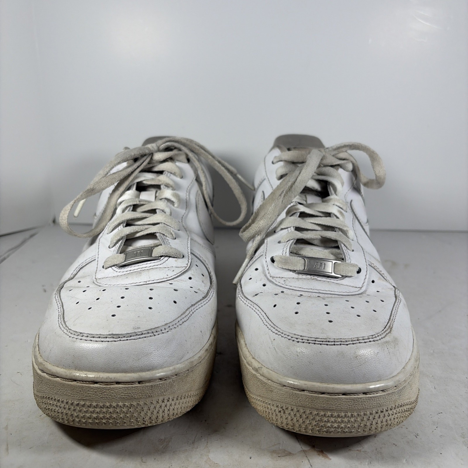 size 13 nike air force 1 '07 triple white sneakers cw2288 111 size 13 nike air force 1 '07 triple white sneakers cw2288 111
