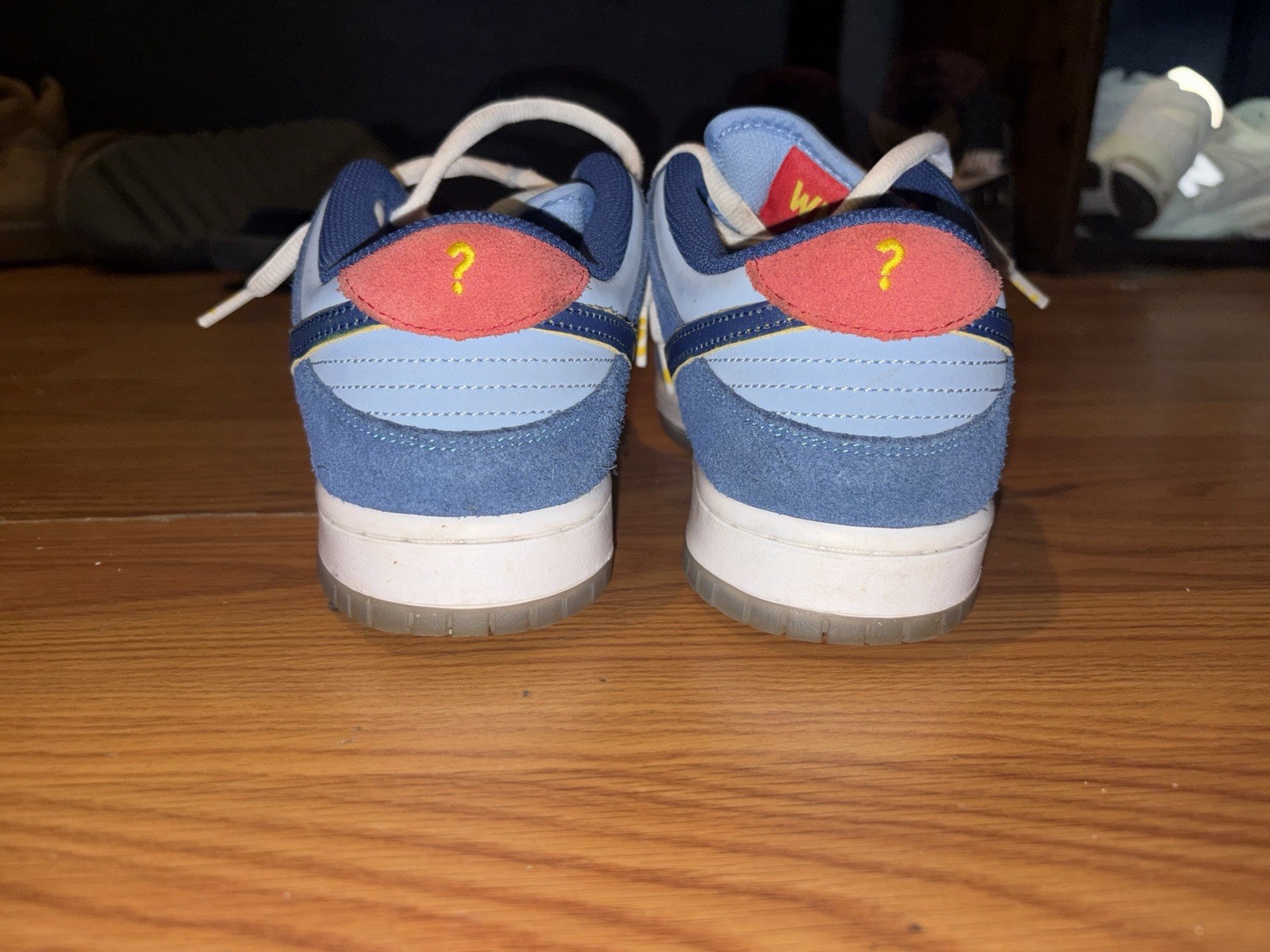 nike sb dunk low pro why so sad? men’s size 8 nike sb dunk low pro why so sad? men’s size 8