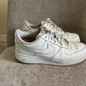 size 11 men’s nike air force 1 '07 low triple white