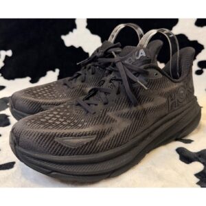hoka clifton 9 mens running shoes triple black 1127895 bblc size 9.5d sneaker