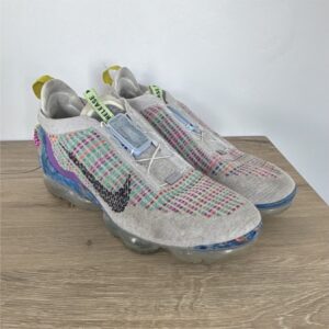 nike air vapormax 2020 flyknit slip on multicolor men’s low top cj6740 001