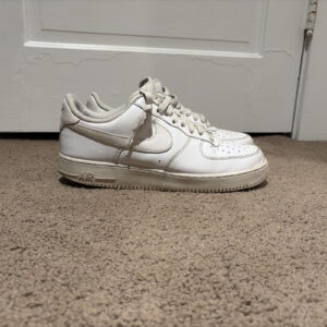 mens size 11 nike air force 1 low '07 white *excelent condition*