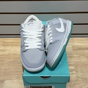 size 9m/10.5w nike sb dunk low marty mcfly sz 9 313170 022 pre owned