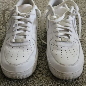 size 11 men’s nike air force 1 '07 low triple white