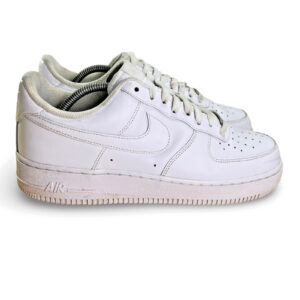 size 9.5 nike air force 1 '07 low triple white mens basketball tennis comfort