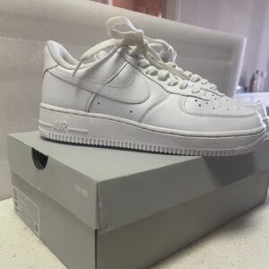 nike air force 1 '07 low triple white