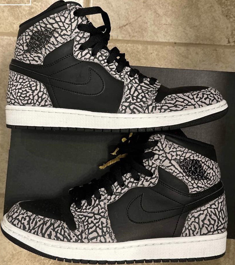 air jordan 1 retro high unsupreme black/gray elephant print 2016 839115 013 air jordan 1 retro high unsupreme black/gray elephant print 2016 839115 013