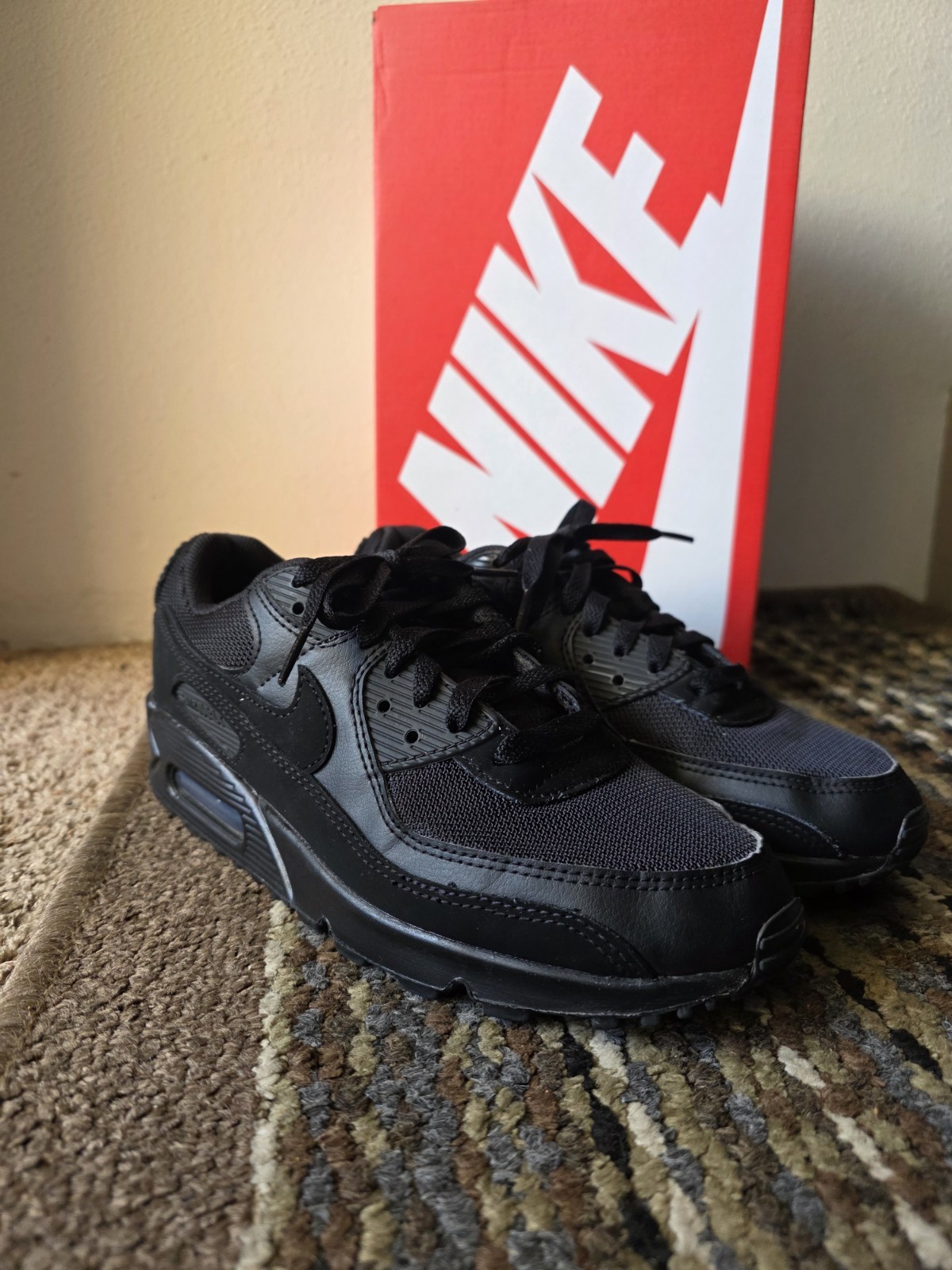 nike air max 90 triple black men's 7.5 / women's 9 no box nike air max 90 triple black men's 7.5 / women's 9 no box