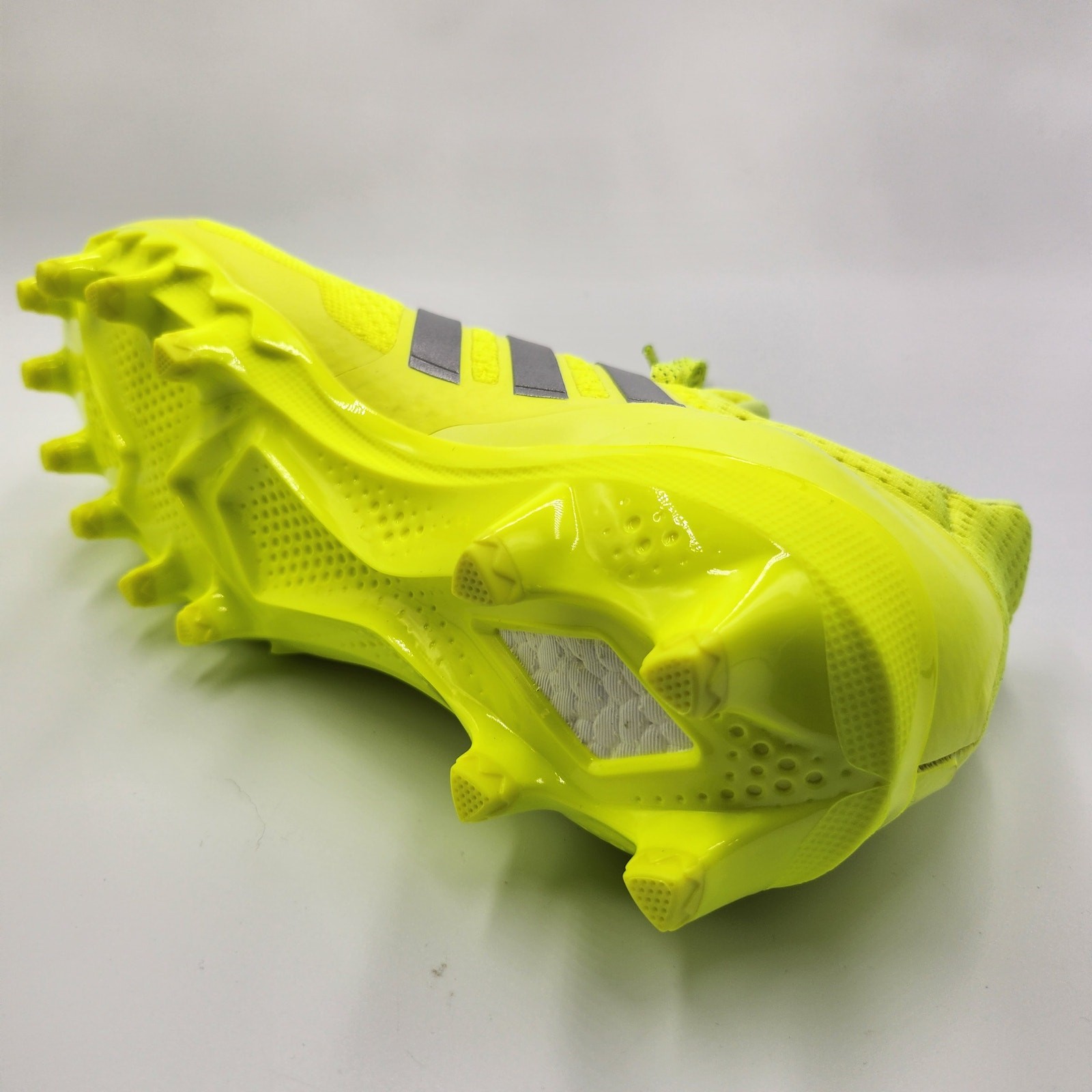 mens sz 9 adidas football cleats ultraboost molded team solar yellow 2 jp7413 mens sz 9 adidas football cleats ultraboost molded team solar yellow 2 jp7413