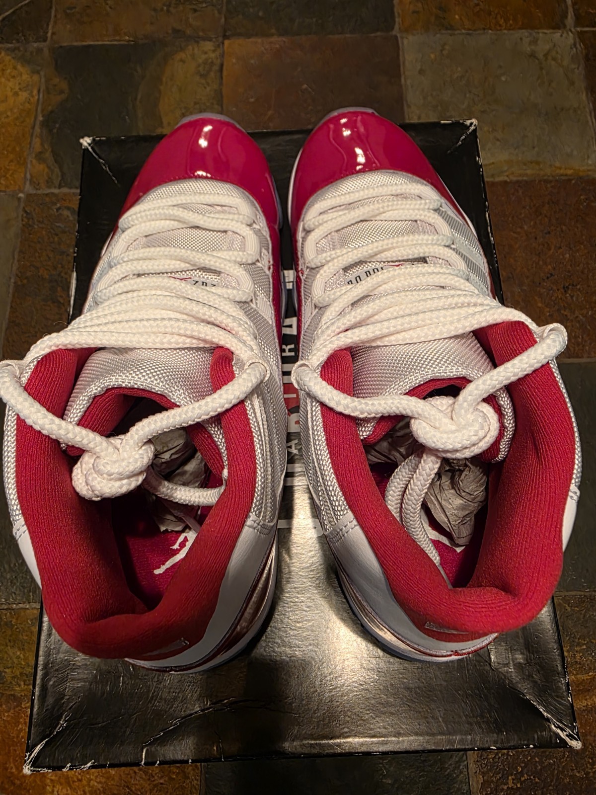 jordan air jordan 11 retro cherry 2022 size 10 jordan air jordan 11 retro cherry 2022 size 10