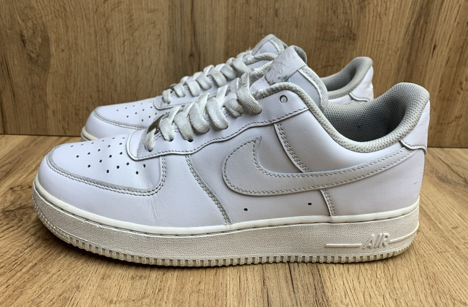 nike air force 1 '07 low mens size 8 white athletic lifestyle shoes sneakers nike air force 1 '07 low mens size 8 white athletic lifestyle shoes sneakers