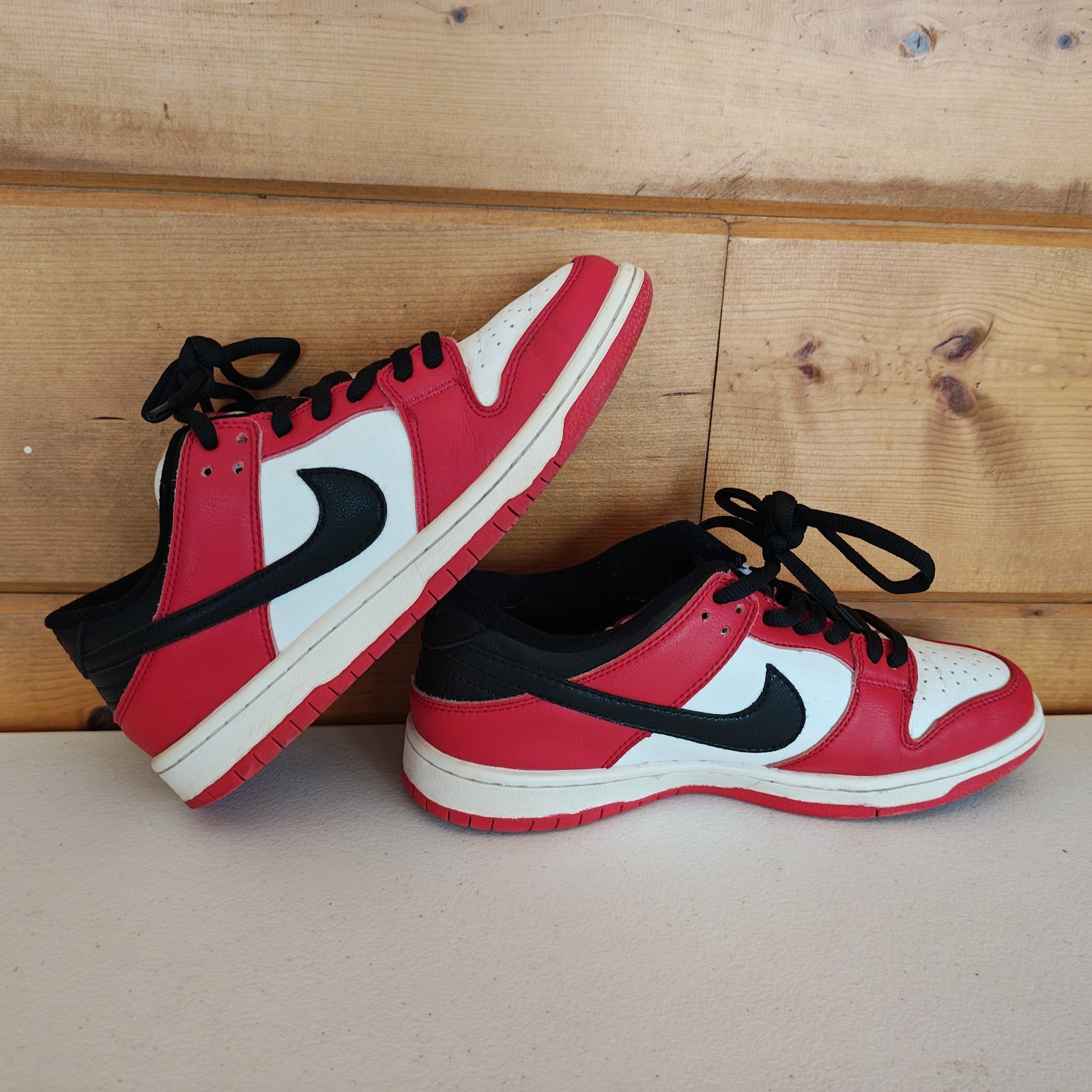 size 8.5 nike sb dunk low j pack chicago uk6 eur40 red black white size 8.5 nike sb dunk low j pack chicago uk6 eur40 red black white