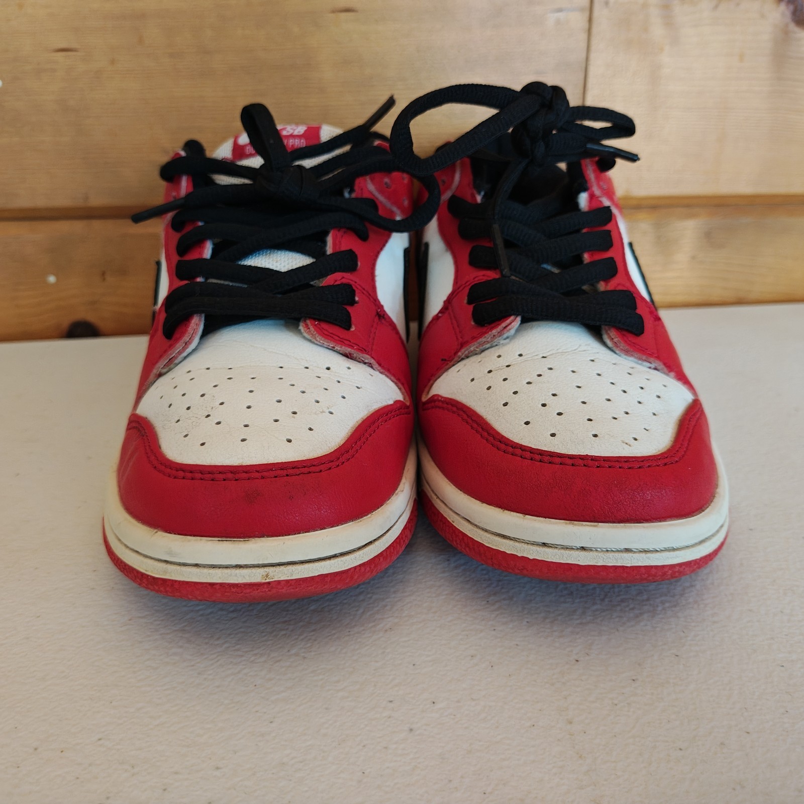 size 8.5 nike sb dunk low j pack chicago uk6 eur40 red black white size 8.5 nike sb dunk low j pack chicago uk6 eur40 red black white
