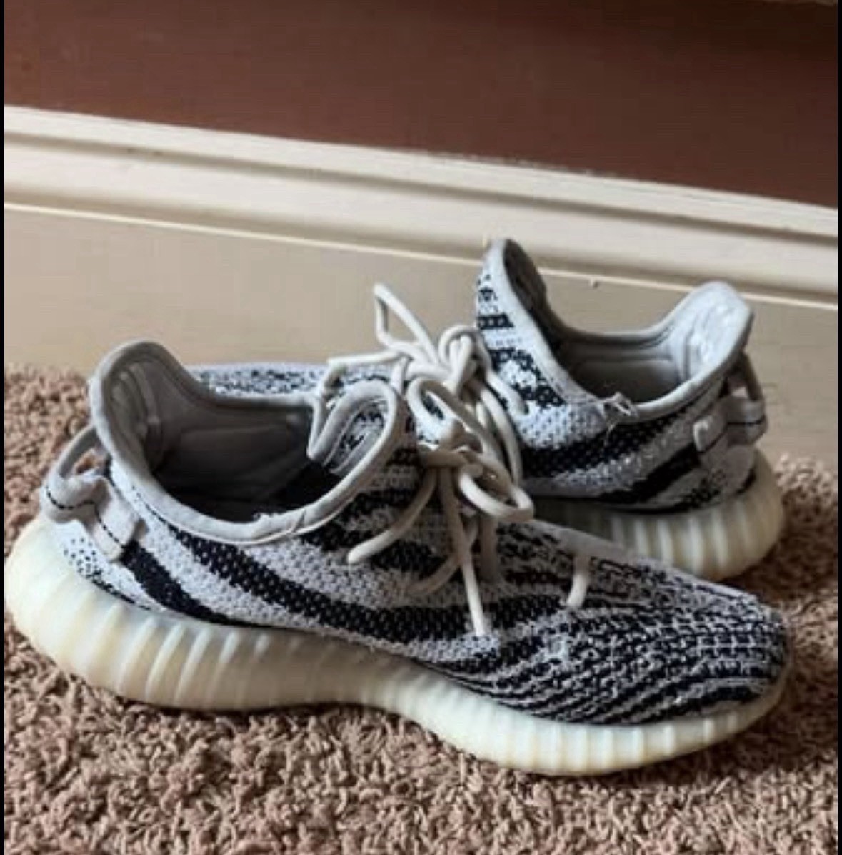 adidas yeezy boost 350 v2 zebra men's size 7 black/white adidas yeezy boost 350 v2 zebra men's size 7 black/white