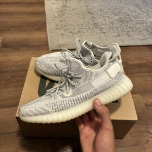 size 9.5 adidas yeezy boost 350 v2 2018 low static non reflective