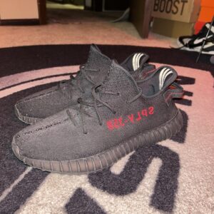 yeezy 350 boost v2 men's red and black size 9.5/10 brand new with box