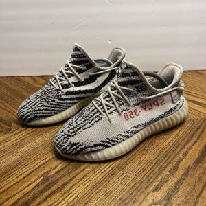 size 9.5 adidas yeezy boost 350 v2 low zebra