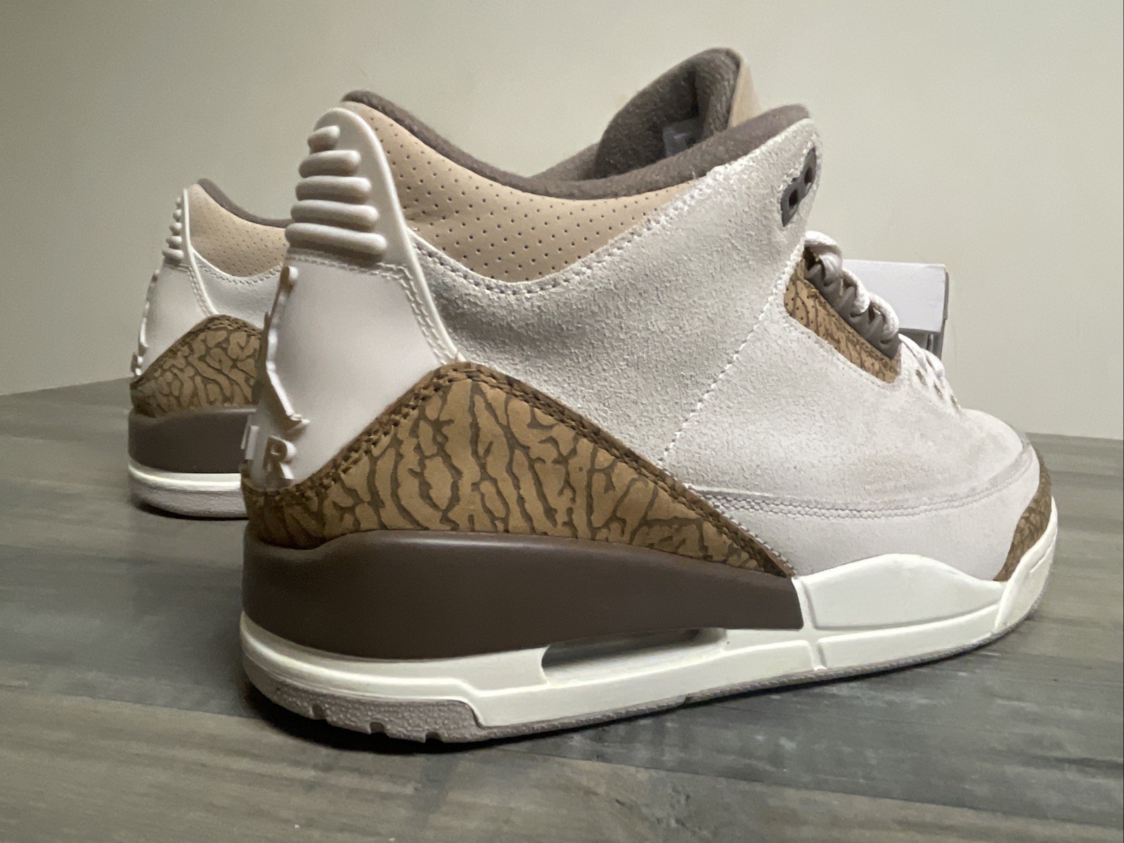 nike air jordan 3 retro palomino brown shoes sneakers ct8532 102 men's size 12 nike air jordan 3 retro palomino brown shoes sneakers ct8532 102 men's size 12