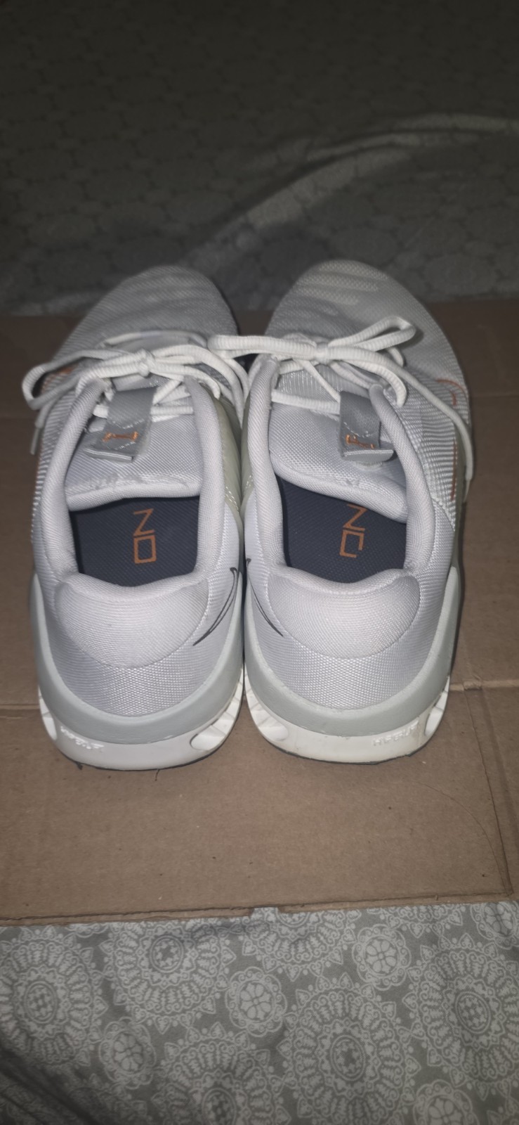 nike metcon 9 men's low top lace up sneakers white bright mandarin dz2617 101 nike metcon 9 men's low top lace up sneakers white bright mandarin dz2617 101