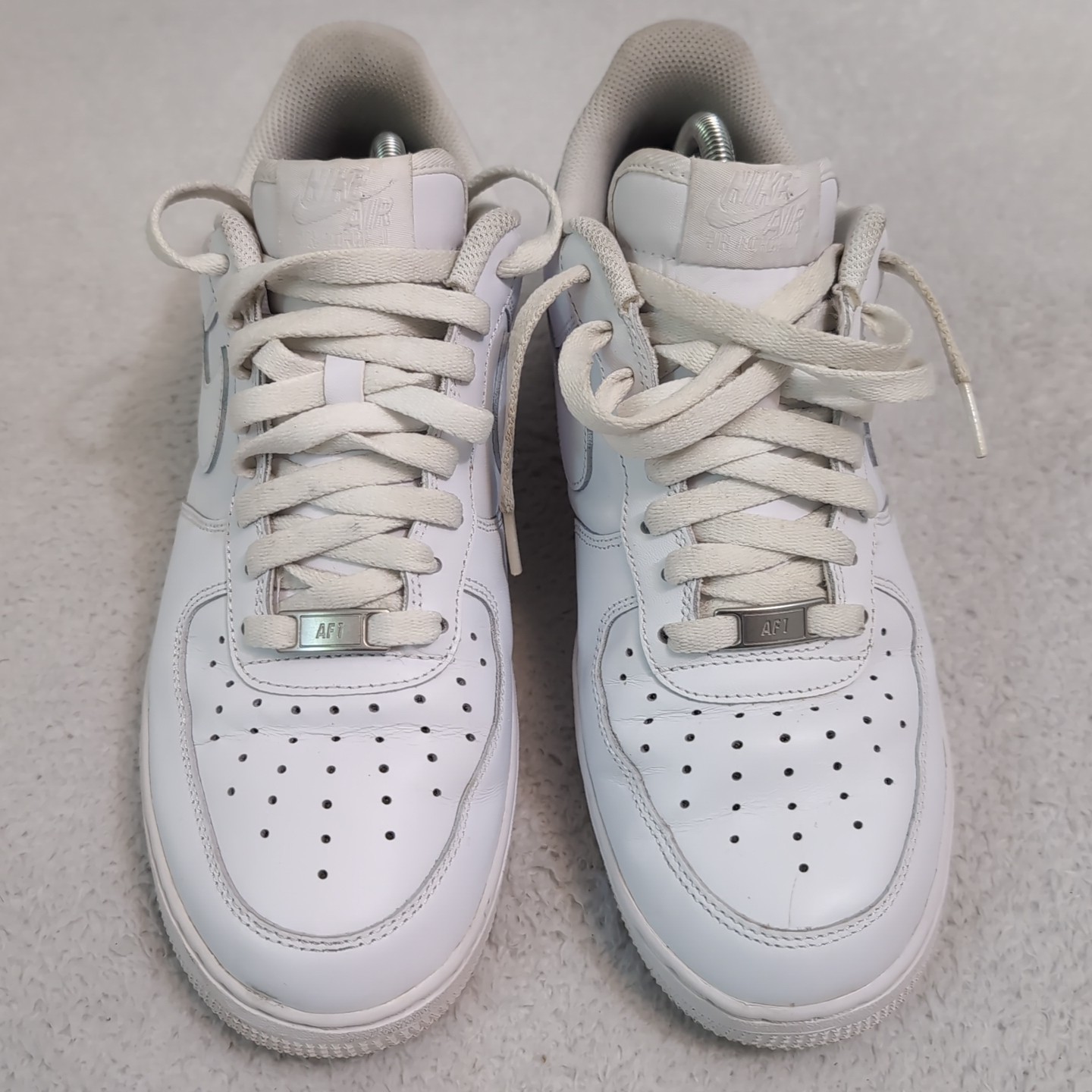 nike air force 1 '07 low mens 9.5 white athletic lifestyle shoes cw2288 111 nike air force 1 '07 low mens 9.5 white athletic lifestyle shoes cw2288 111
