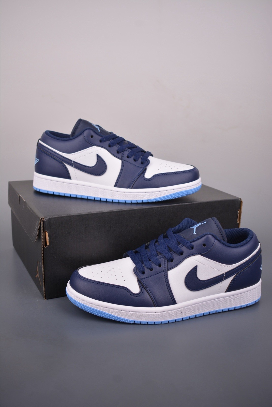 new nike air jordan 1 low shoes midnight navy university blue 553558 404 men 9.5 new nike air jordan 1 low shoes midnight navy university blue 553558 404 men 9.5