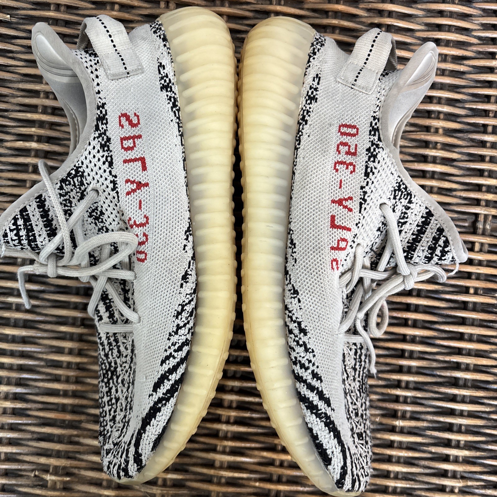 adidas yeezy boost 350 v2 zebra men's 10 white black primeknit sneakers cp9654 adidas yeezy boost 350 v2 zebra men's 10 white black primeknit sneakers cp9654