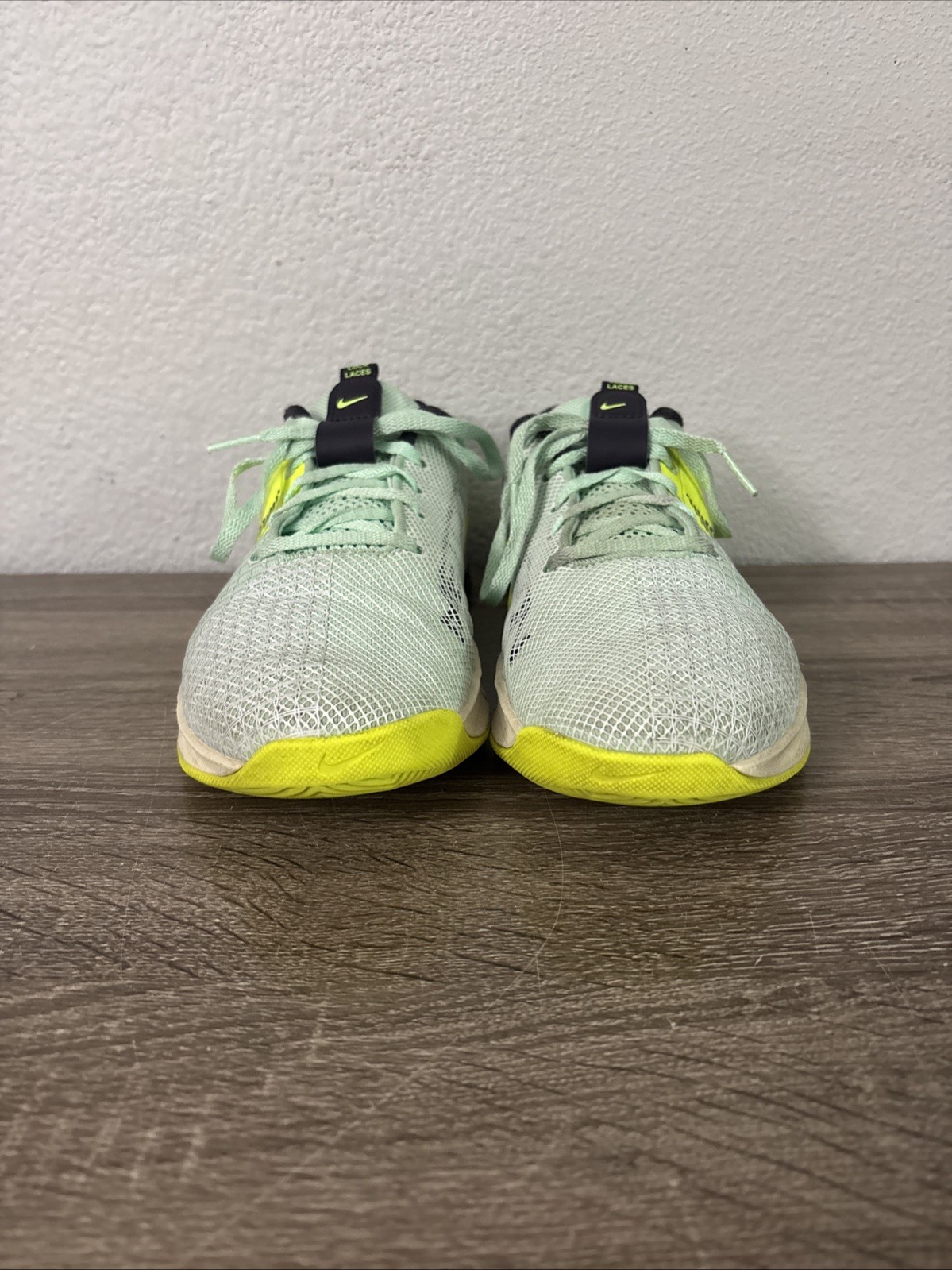 nike metcon 8 men's 7.5 training shoes mint green volt do9328 300 nike metcon 8 men's 7.5 training shoes mint green volt do9328 300