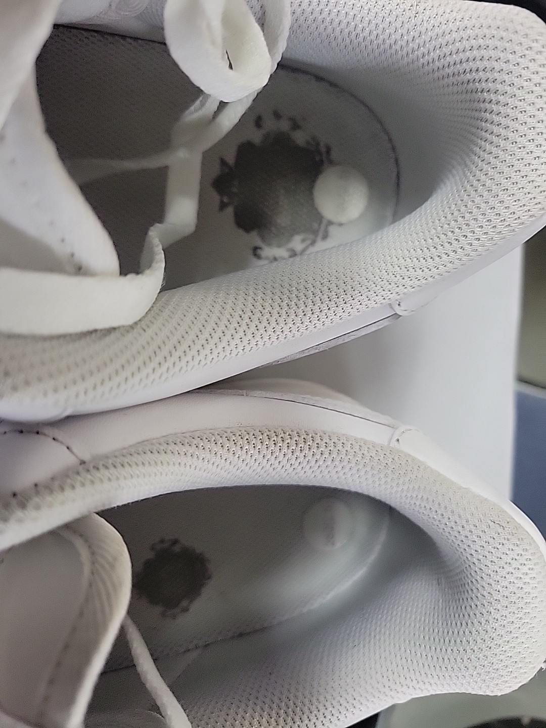 nike mens air force 1 '07 cw2288 111 white low top lace up sneaker shoes size 10 nike mens air force 1 '07 cw2288 111 white low top lace up sneaker shoes size 10
