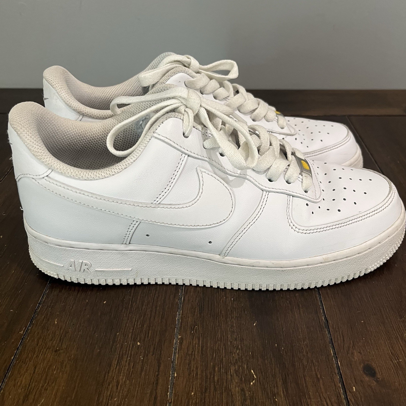 nike mens air force 1 07 cw2288 111 white casual shoes sneakers size 9 nike mens air force 1 07 cw2288 111 white casual shoes sneakers size 9