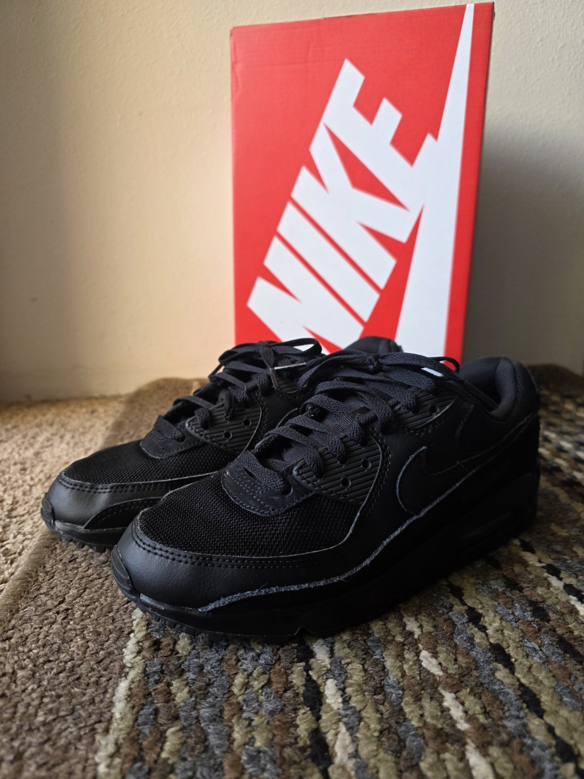 nike air max 90 triple black men's 7.5 / women's 9 no box nike air max 90 triple black men's 7.5 / women's 9 no box