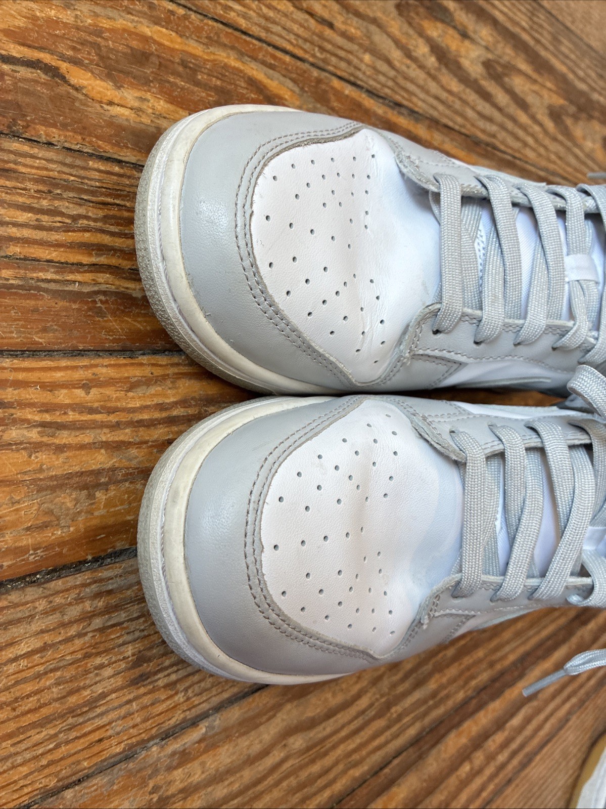 m330) nike dunk low retro white/grey fog dd1391 103 men’s size 9.5 m330) nike dunk low retro white/grey fog dd1391 103 men’s size 9.5