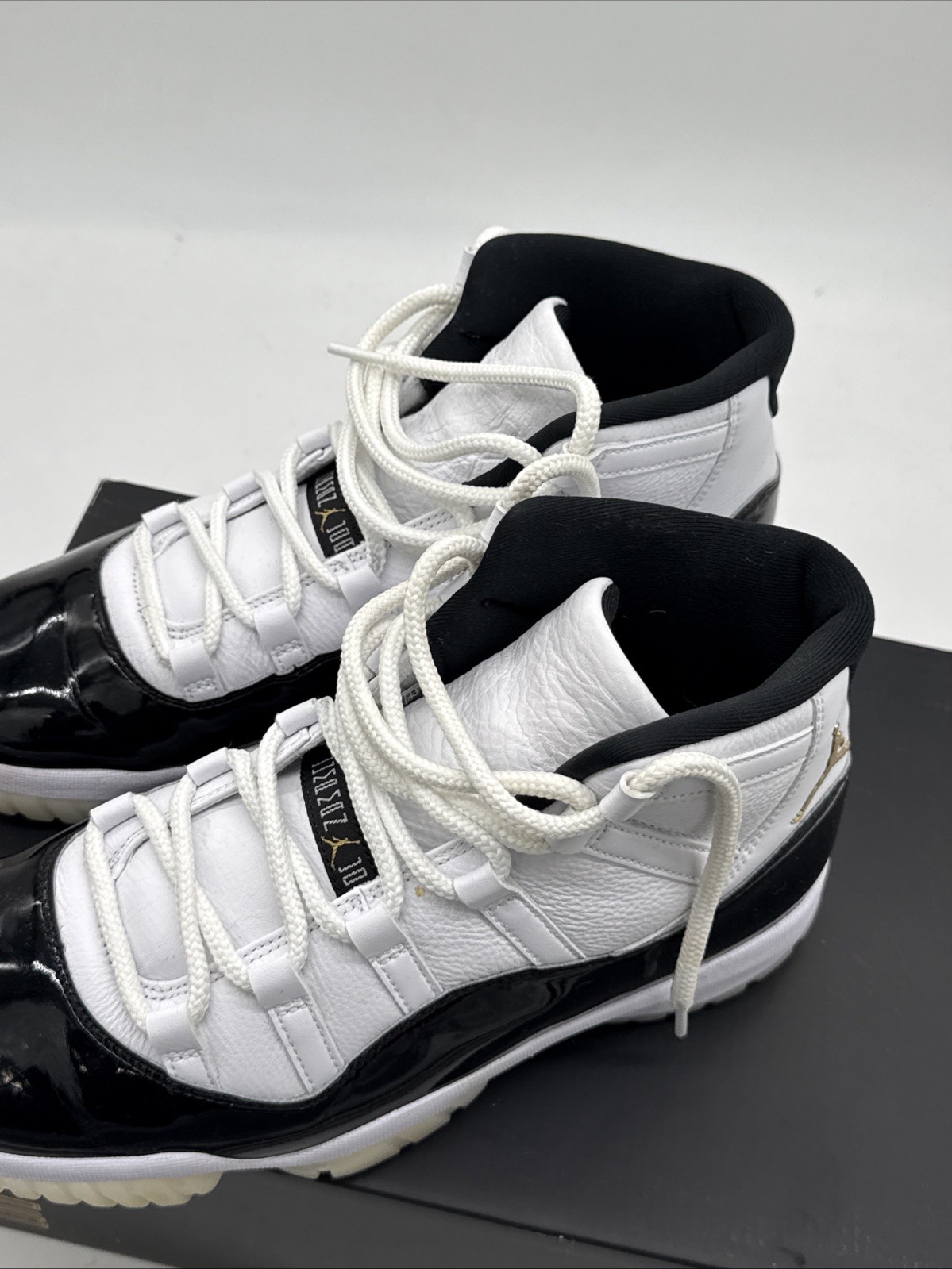 size 11 air jordan 11 retro mid gratitude / defining moments size 11 air jordan 11 retro mid gratitude / defining moments