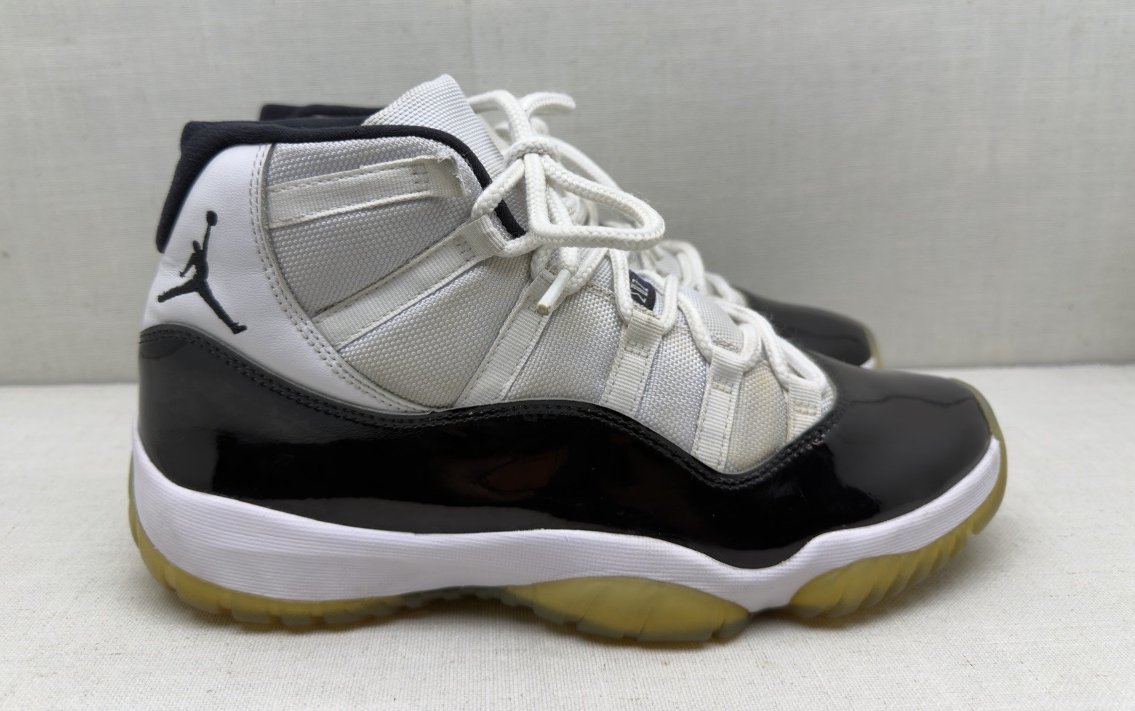 nike air jordan 11 retro concord 2018 men's size: 12 white/black 378037 100 nike air jordan 11 retro concord 2018 men's size: 12 white/black 378037 100