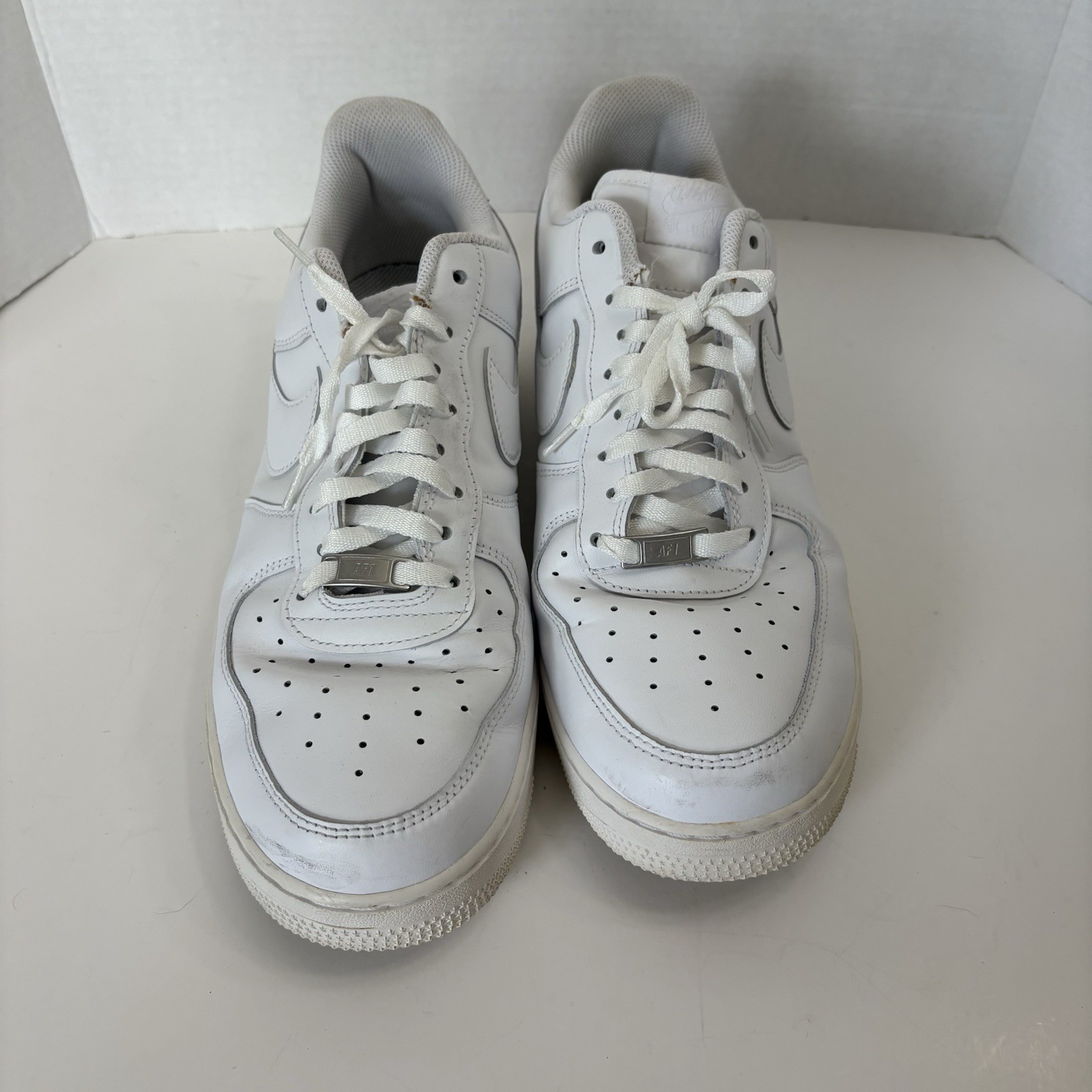 nike air force 1 '07 low top triple white shoe us size 12 cw2288 111 nike air force 1 '07 low top triple white shoe us size 12 cw2288 111