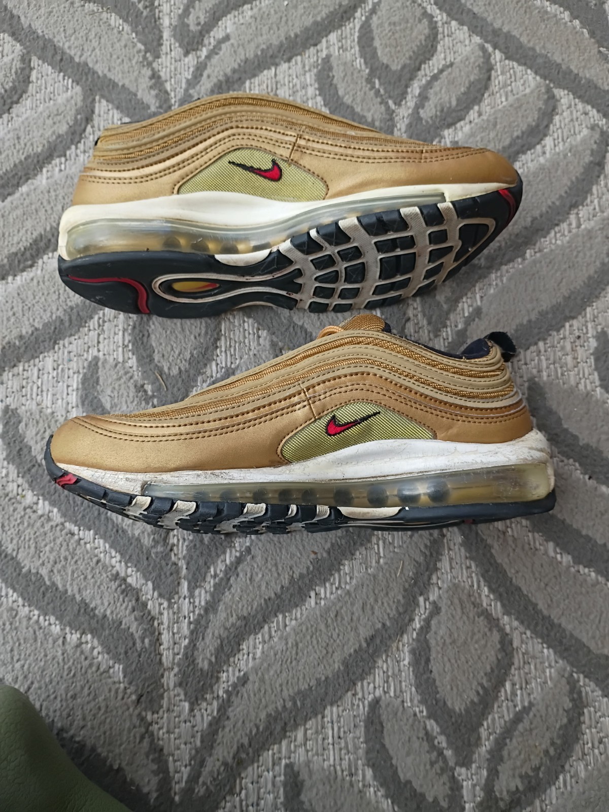 nike air max 97 men’s gold/black/red low top lace up athletic sneakers nike air max 97 men’s gold/black/red low top lace up athletic sneakers