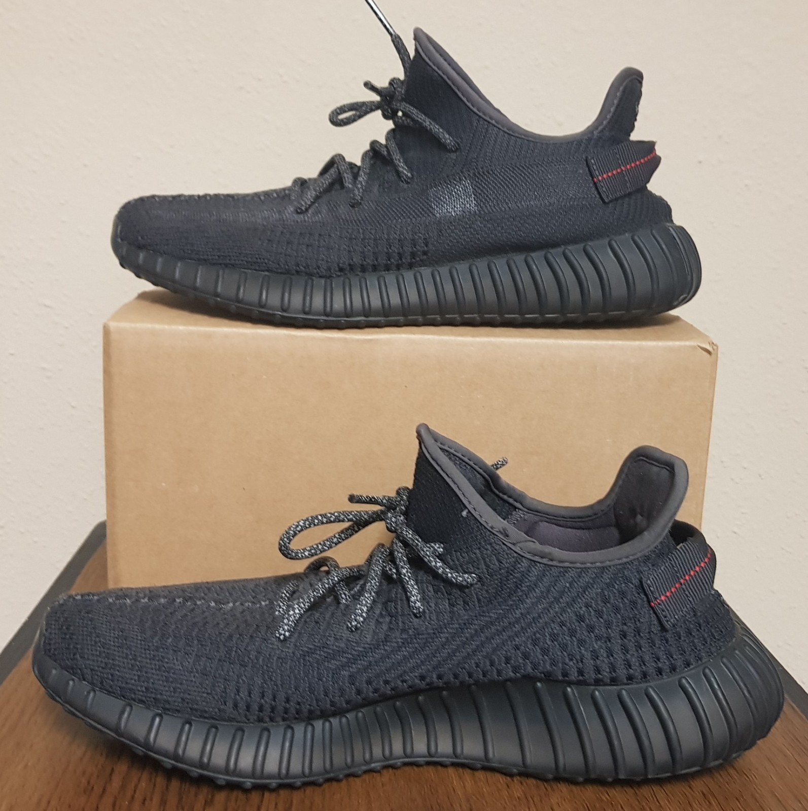 adidas yeezy boost 350 v2, black non reflective, men size 11, preowned. adidas yeezy boost 350 v2, black non reflective, men size 11, preowned.
