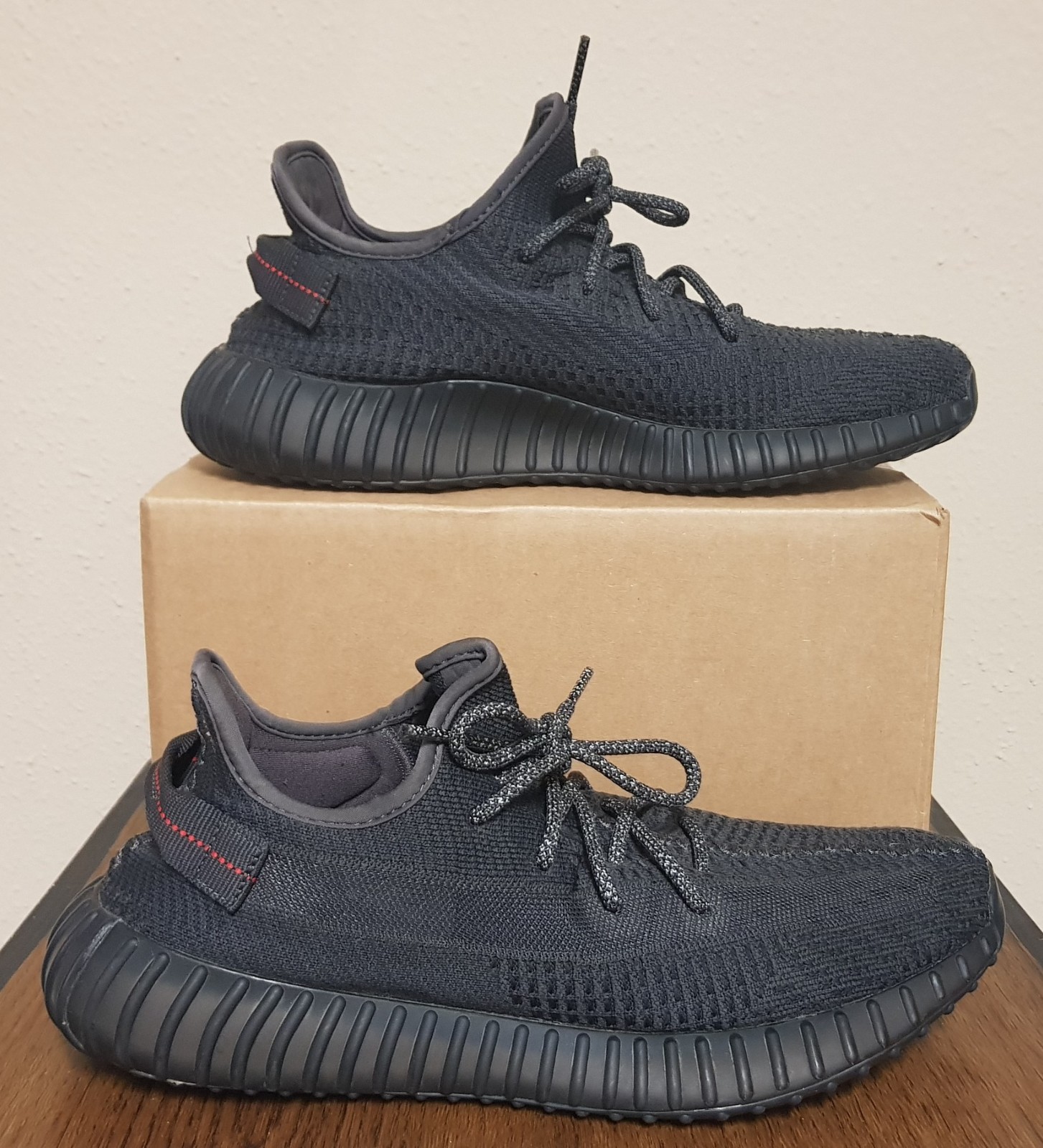 adidas yeezy boost 350 v2, black non reflective, men size 11, preowned. adidas yeezy boost 350 v2, black non reflective, men size 11, preowned.