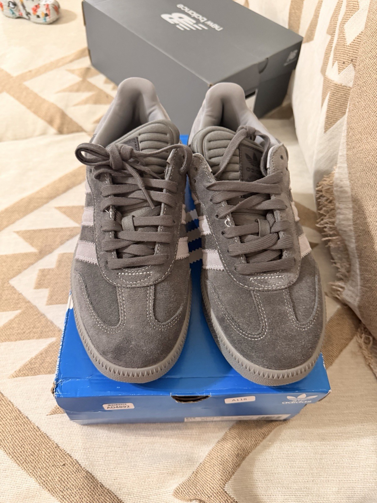 adidas samba xlg carbon grey men's sneakers carbon/grey/grey id3912 adidas samba xlg carbon grey men's sneakers carbon/grey/grey id3912